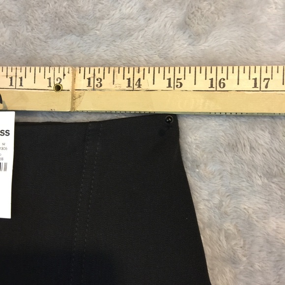 NWT Express Skirt - Picture 5 of 8